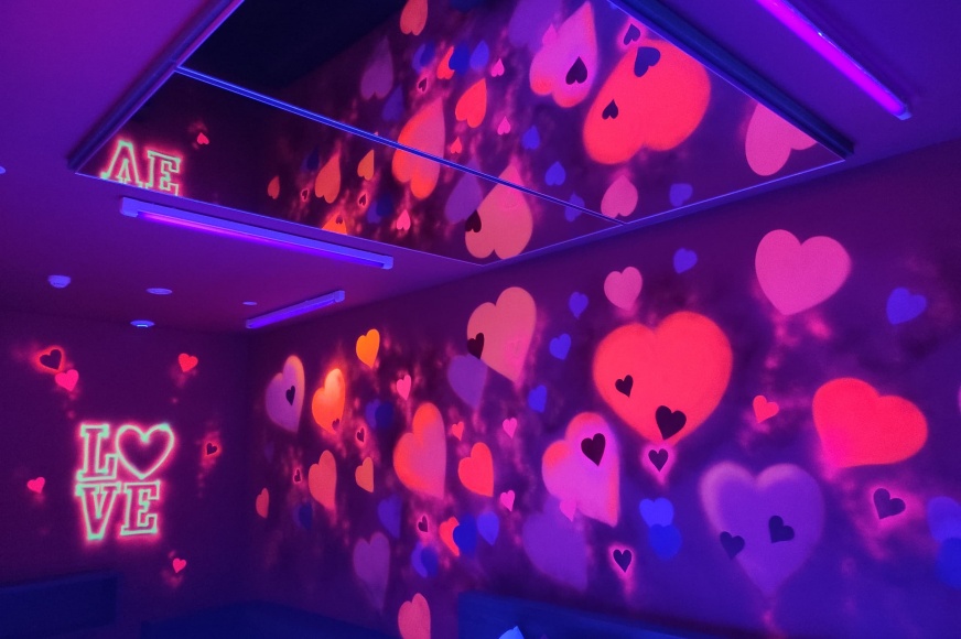 UV Mural Art - Hearts