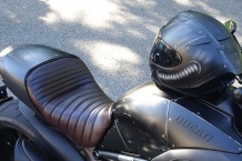 Airbrush helmy Ducati