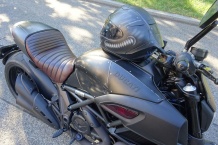 Airbrush helmy Ducati