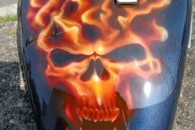 Airbrush gastank skull on fire.