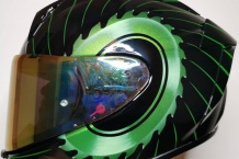 Airbrush Kawasaki helmet.
