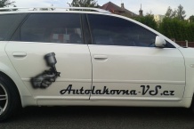 Airbrush malba na vůz Audi.