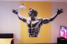 Arnold Schwarzenegger graffiti na zakázku v interiéru