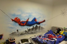 spiderman graffiti malba v dětském pokoji